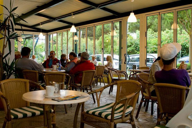 לידו די ג'סולו Hotel Rado מראה חיצוני תמונה
