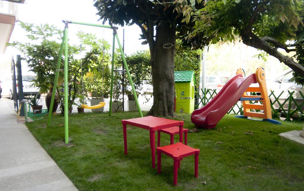 לידו די ג'סולו Hotel Rado מראה חיצוני תמונה