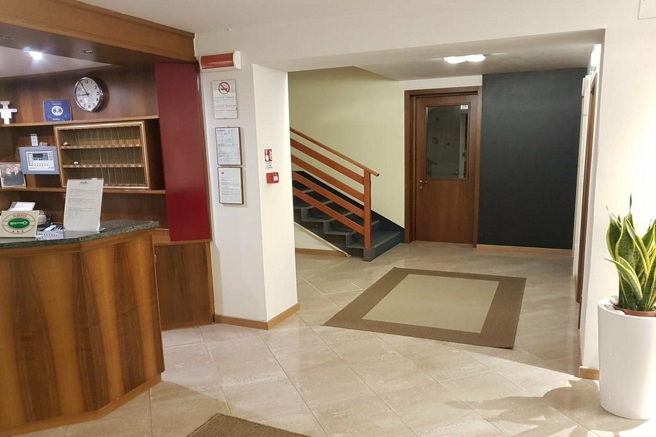 לידו די ג'סולו Hotel Rado מראה חיצוני תמונה